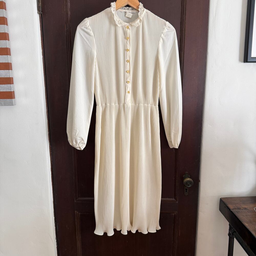 70s Vintage | Cream Pleated Lace Collar Blouson Sleeve Midi Dress | Medium